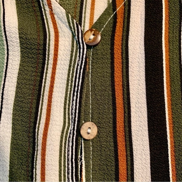 NWT Boutique Top Small Hyped Unicorn Betty Slimming Vertical Stripe Army Buttons - Picture 5 of 16
